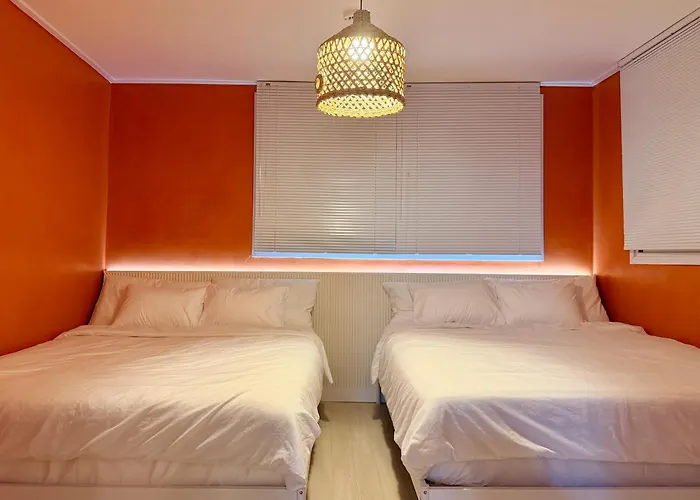 Ntire House Near Dongdaemun Naksan Park Cinema 6 Guests *
