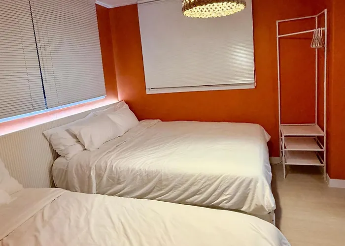 Ntire House Near Dongdaemun Naksan Park Cinema 6 Guests
