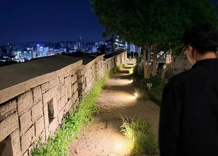Ntire House Near Dongdaemun Naksan Park Cinema 6 Guests ソウル特別市